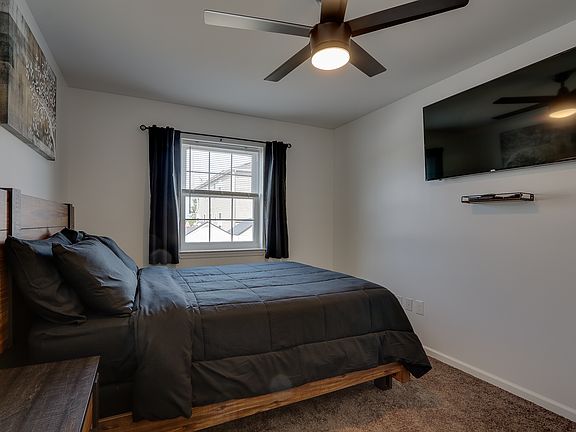3rd image of 6232 Hillmeyer Rd #1
