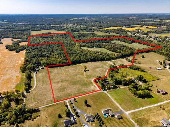 9677 Grabill Rd, New Vienna, OH 45159