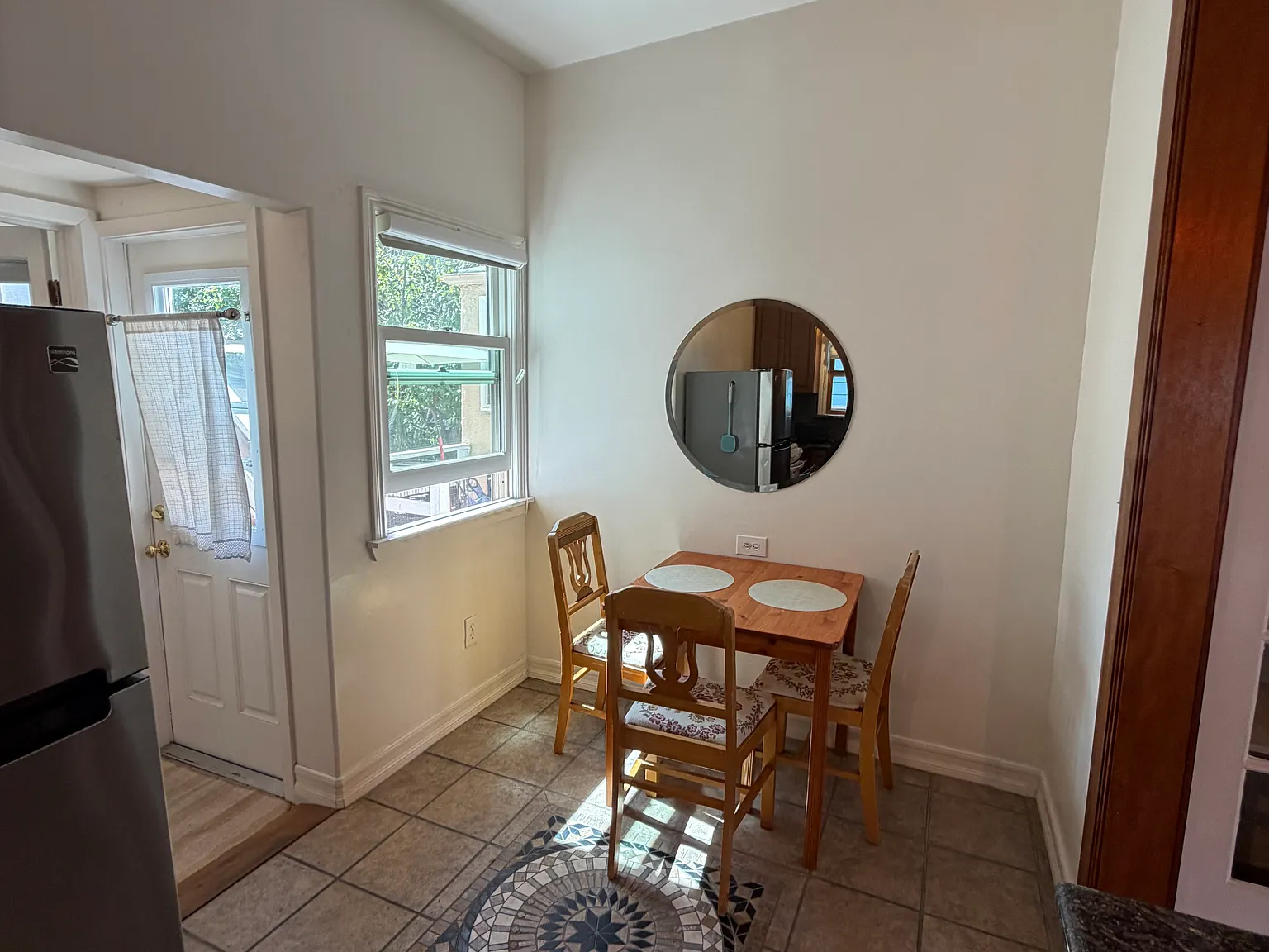 1 bed, 700 sqft, $2,475 — Photo 1