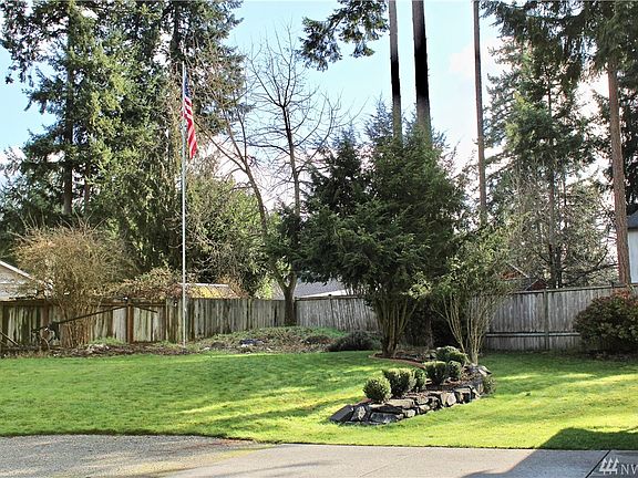 5th image of 17613 154th Ave SE