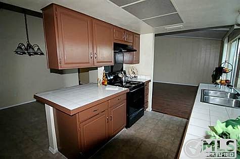 4th image of 2922 Fair Meadow Dr