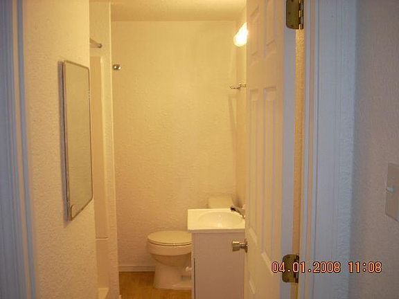 5th image of 9707 Newgrove Ave SW