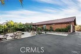2440 Los Alisos Dr — Photo 10