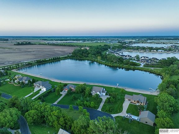 5th image of 6601 Fern Lake Cir