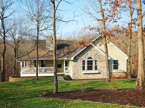 101 Cliffstone Ln, Sunrise Beach, MO 65079