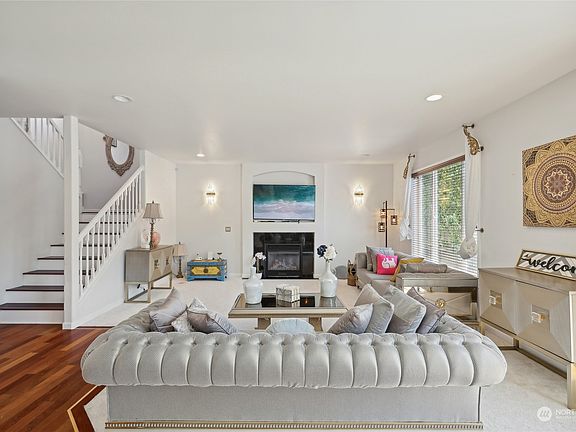 5th image of 7526 34th Street NE