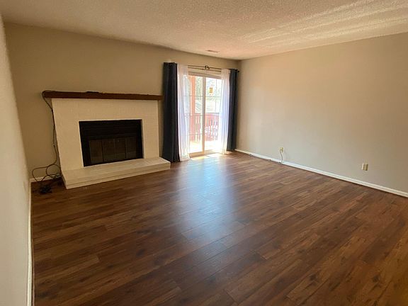 3rd image of 3019 SW Maupin Ln APT 105