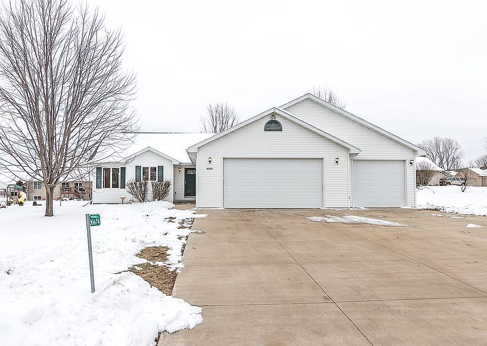1st image of N1674 Medina Dr