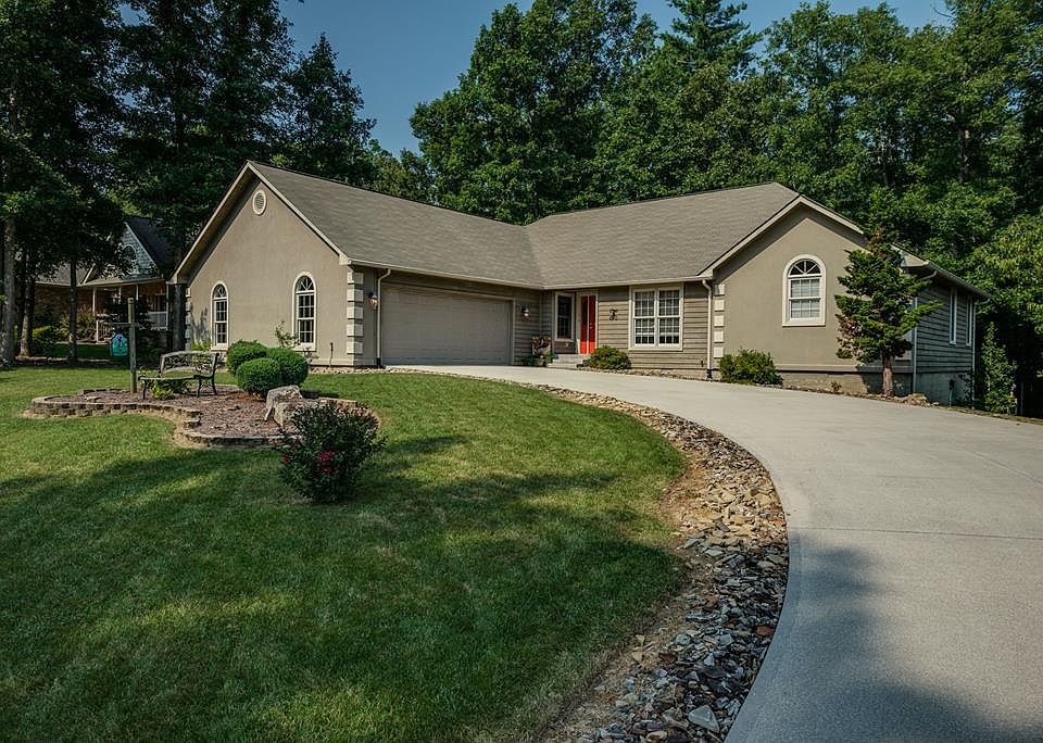 1st image of 185 Forest View Dr