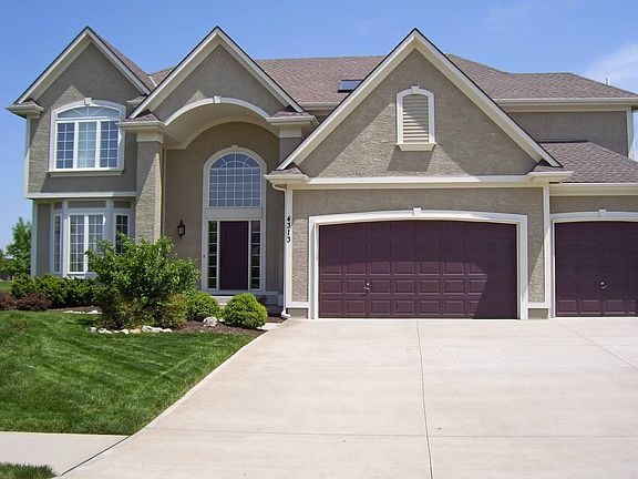 2nd image of 4313 NE Park Springs Ct