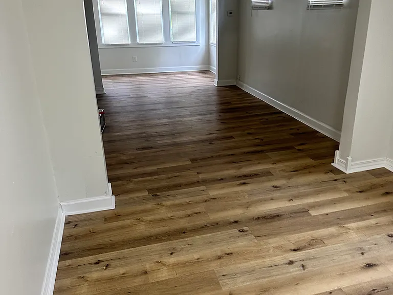 2546 W Medford Ave — Photo 6