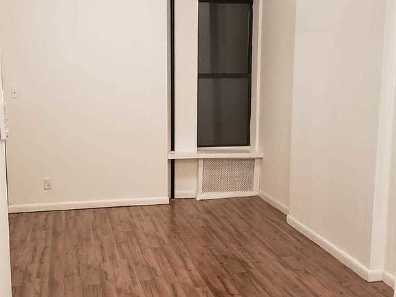 3rd image of 284 14th St APT 3L