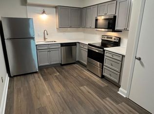 4309 Arrow Tree Dr APT D, Saint Louis, MO 63128