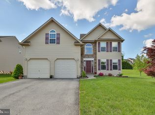 1590 Abigail Ln, Allentown, PA 18104