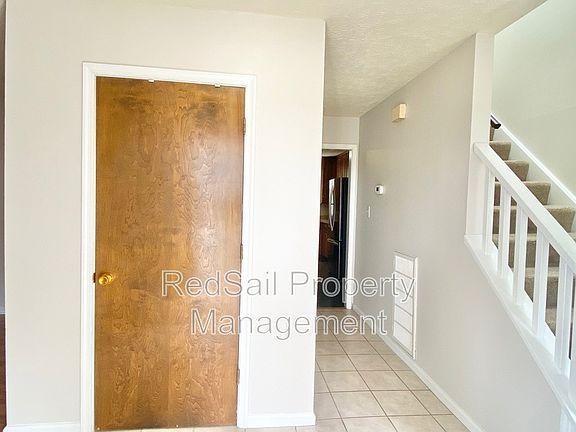 3rd image of 443 Sonora Dr