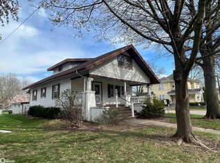 1009 S Main St, Fairfield, IA