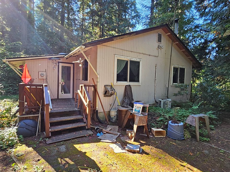 2nd image of 7289 NE West Port Madison Road