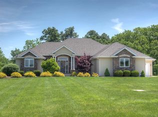 17902 Wesley Chapel Rd, Churubusco, IN 46723