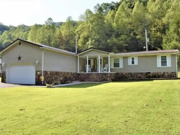 572 Upper Blackberry Rd, Ransom, KY 41558