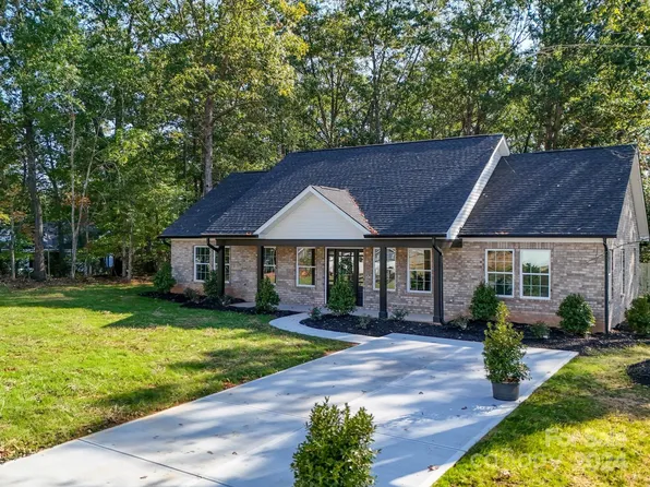 40 Ridgecrest Ave, Peachland, NC 28133