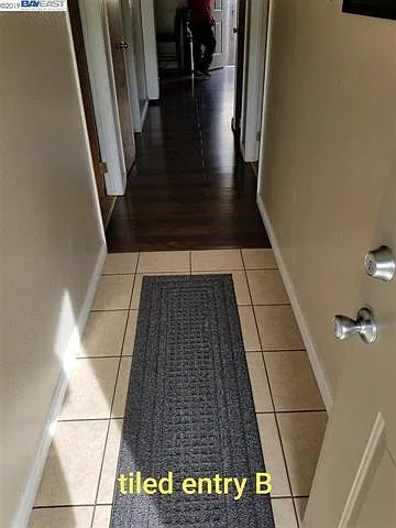 2 bed, 750 sqft, $2,000 — Photo 2