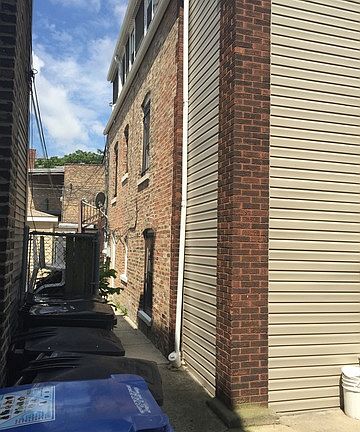 2nd image of 5614 S Artesian Ave