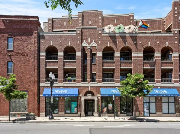 4860 N Clark St #2R, Chicago, IL 60640