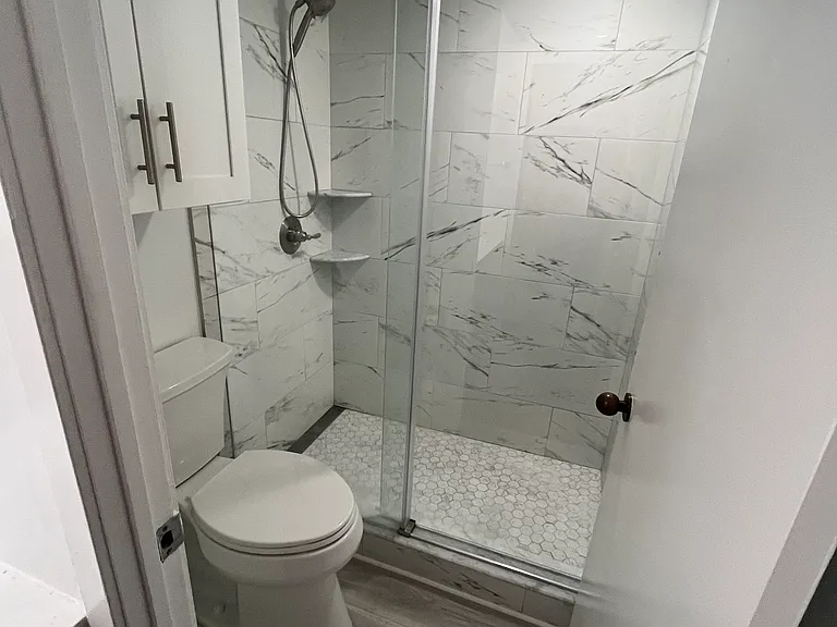 2020 Walnut St #9M — Photo 17
