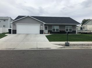 1220 Twin Lakes Dr, Billings, MT 59105