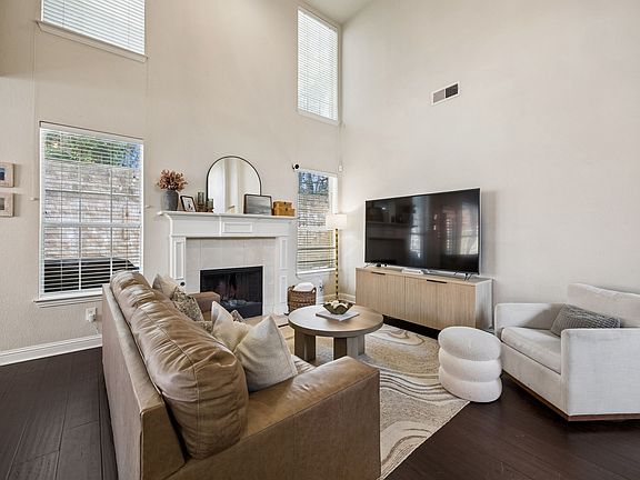5th image of 9028 Clearhurst Dr