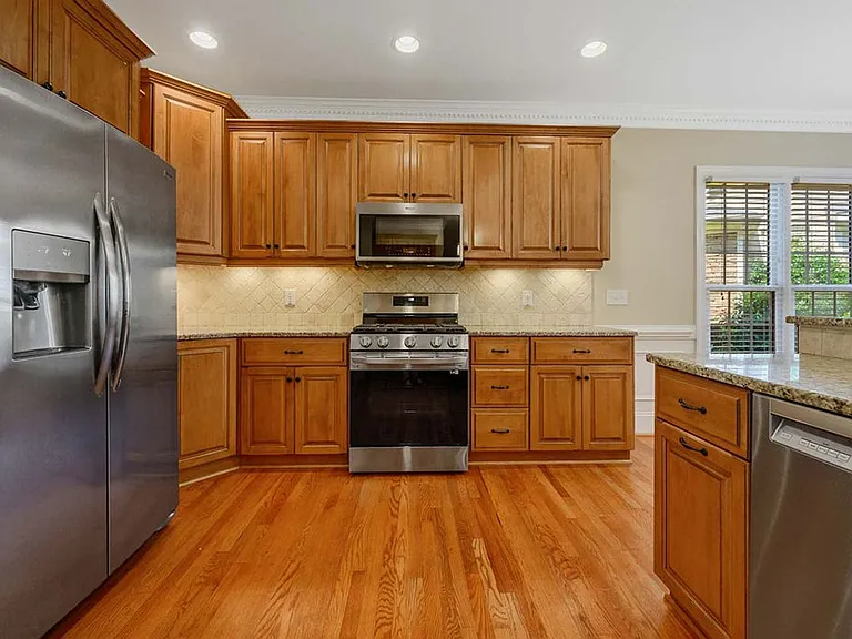 8333 Wheatstone Ln — Photo 13