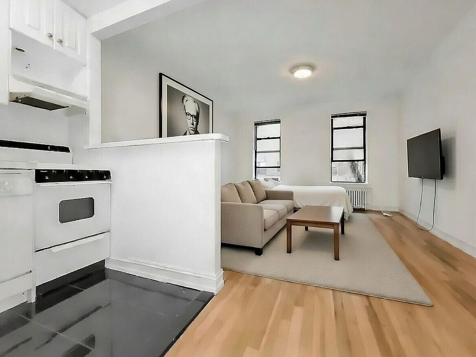 1st image of 241 E 46th St APT 2A