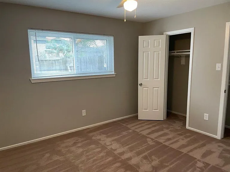15411 Linkshire Dr — Photo 14