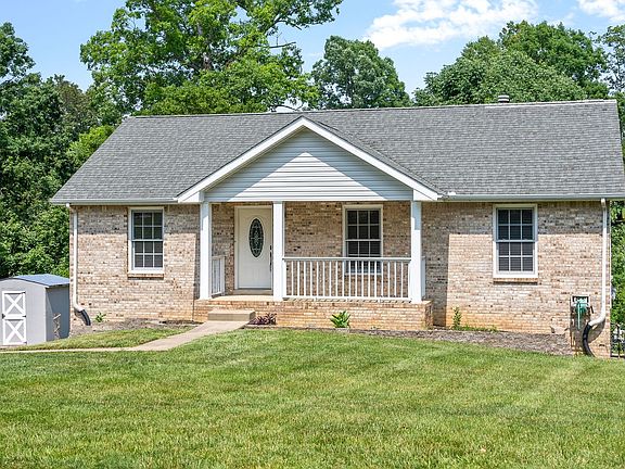 2nd image of 1713 Thistlewood Dr