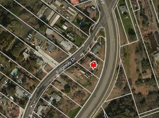 2450 Ridgeway Dr, National City, CA 91950