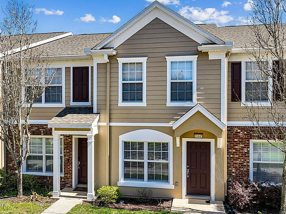 3rd image of 11445 SUMMERVIEW Circle