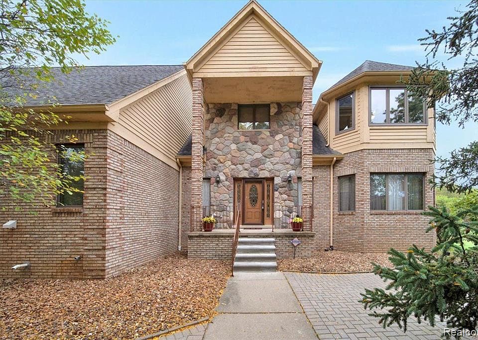 4359 Milford Ponds Ln S, Milford, MI 48381 MLS 20230081930 Zillow