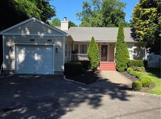 2465 New York Ave, Melville, NY 11747