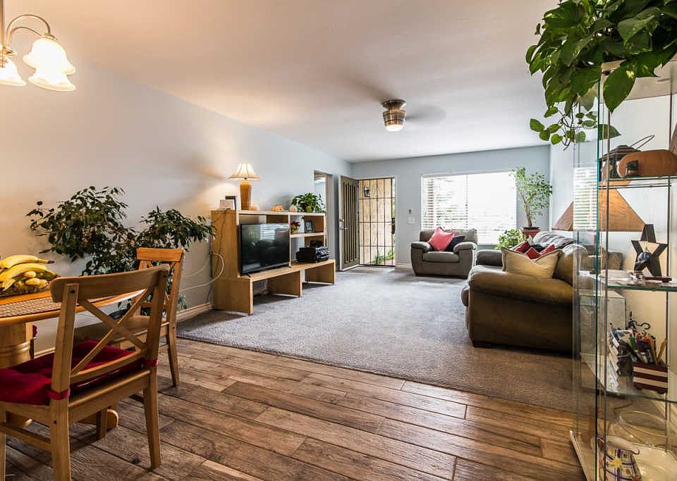 1st image of 4730 Knoll Wood Ct