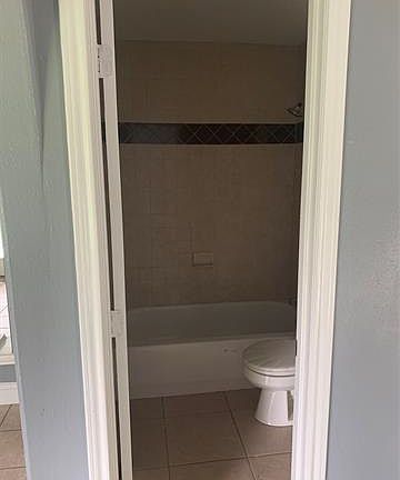 4th image of 8228 Fm 1565