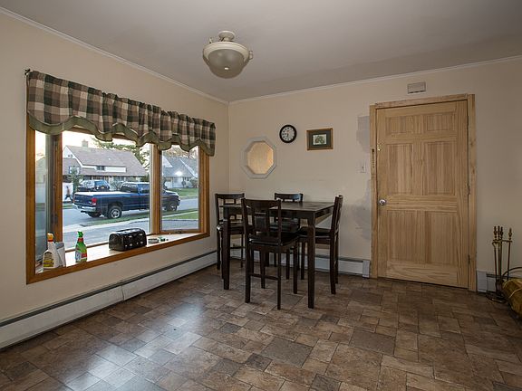 5th image of 2 Bridle Ln