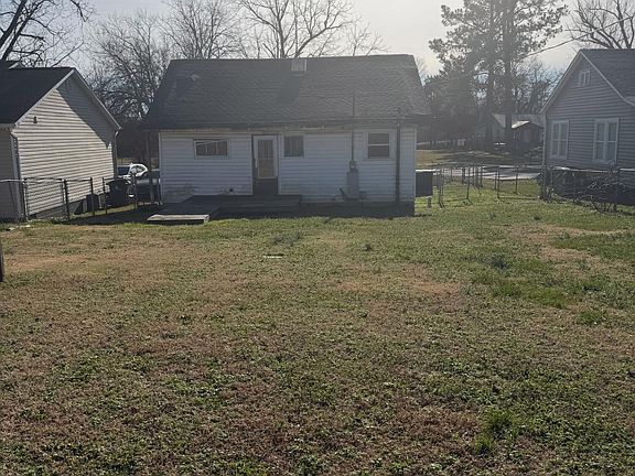 3rd image of 417 Atlantic Ave