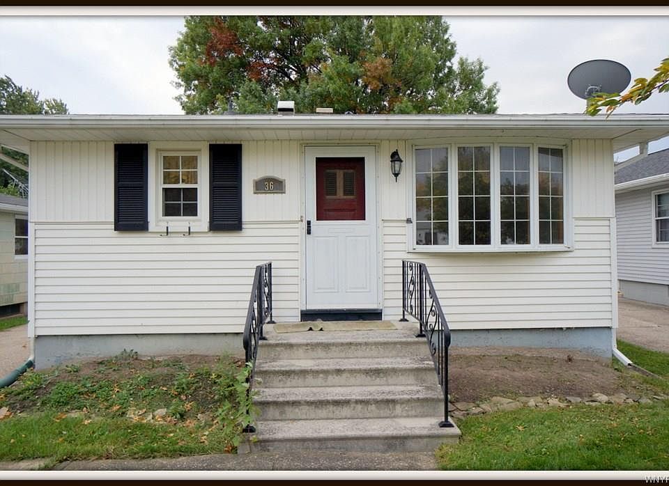 1st image of 36 Hillcrest Dr