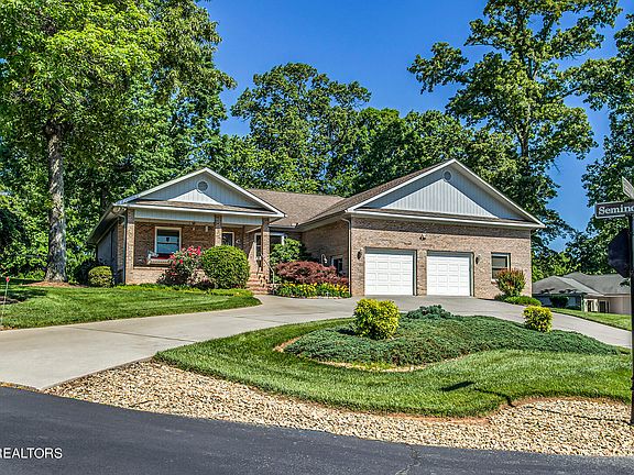 3rd image of 201 Seminole Cir