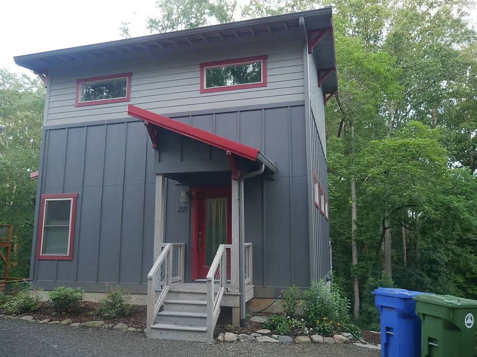 200 Sand Hill Rd