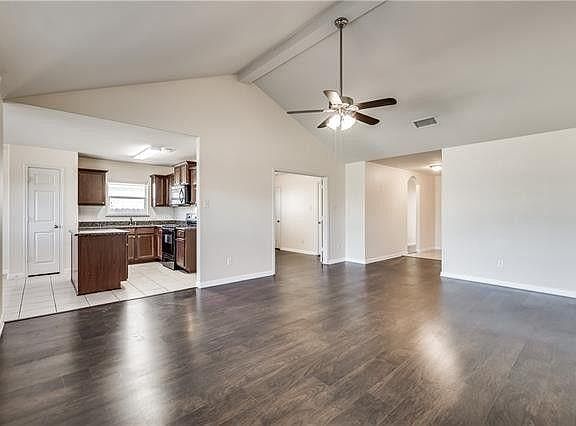 2nd image of 117 Oriole Dr