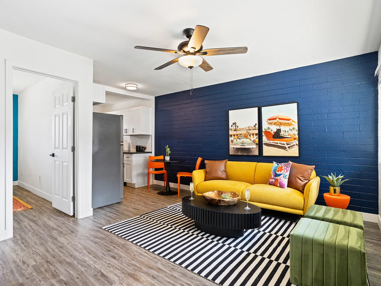 2 bed, 900 sqft, $1,995 — Photo 1