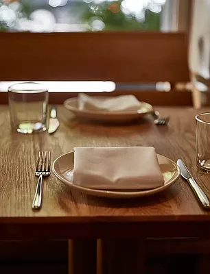 Rented by R New York | media 12