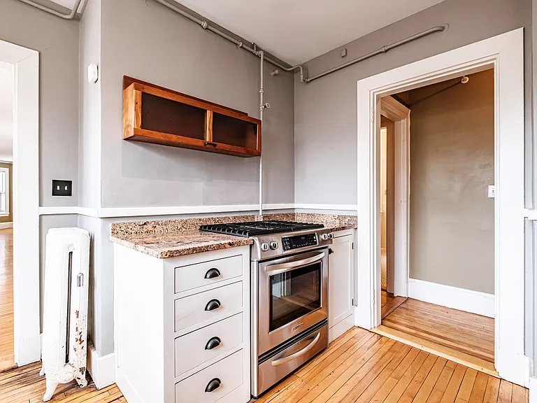 199 Vaughan St #5 — Photo 16