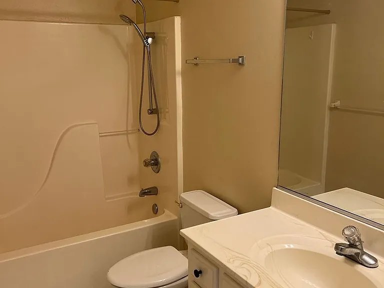110 Bugle Ct — Photo 41